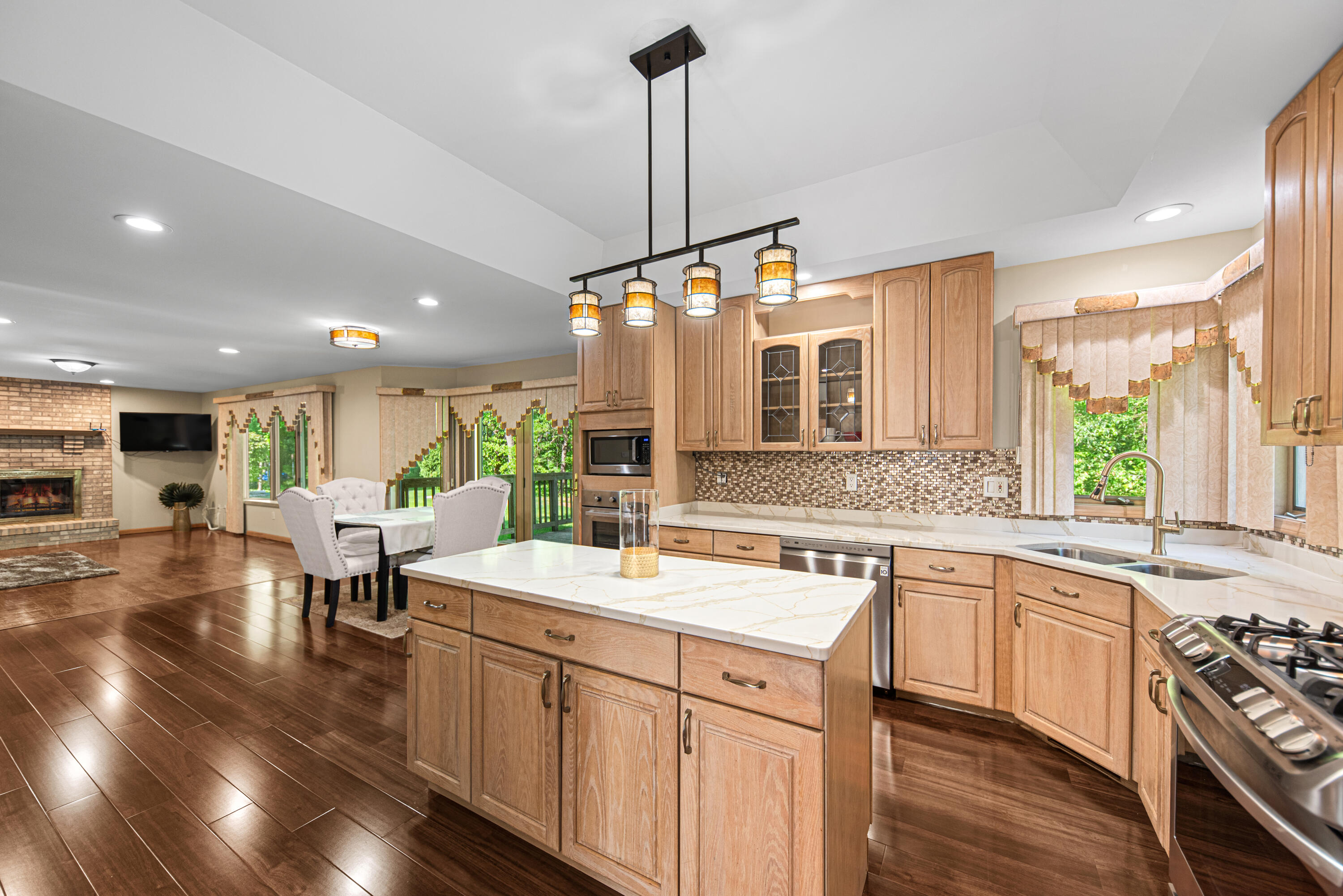 7125 Dove Drive