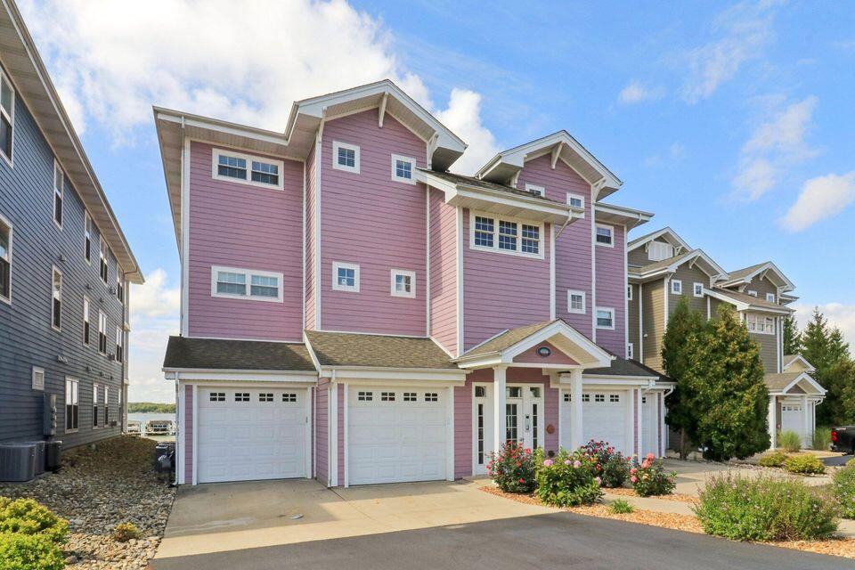 13236 Lake Shore Drive J-302