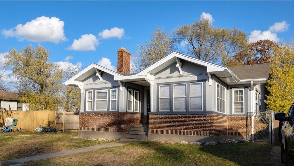 Photo of 733 Lincoln Street, Gary, IN 46402 (MLS # 835125)