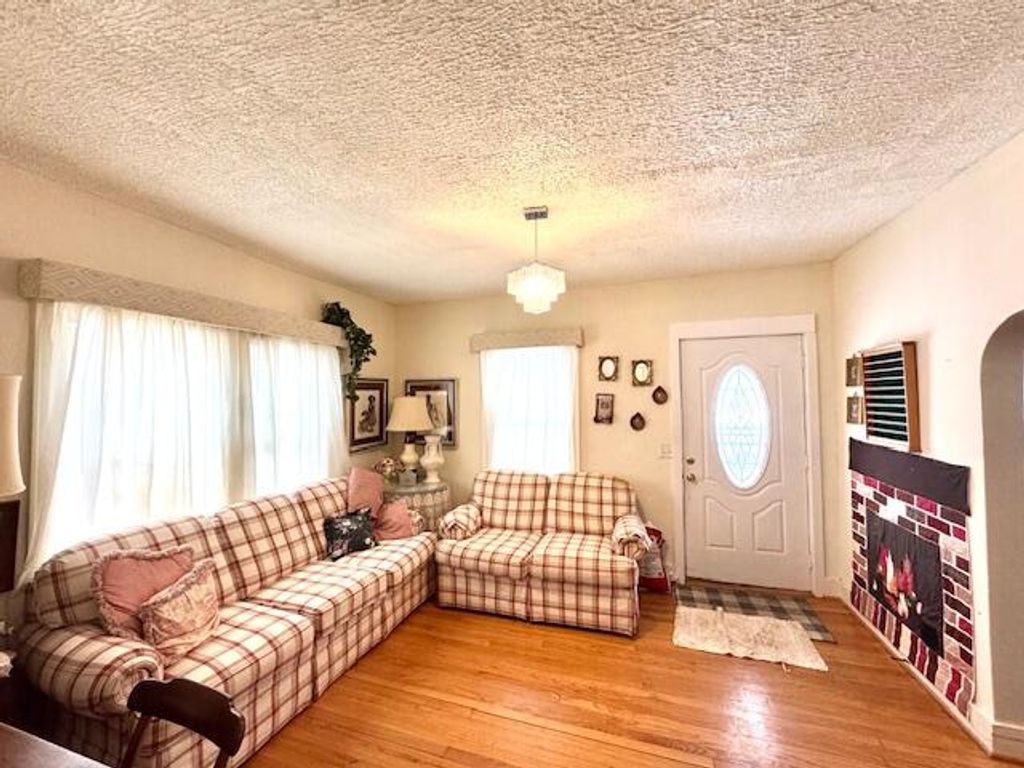 Photo of 551 E Mound Street, Knox, IN 46534 (MLS # 833742)