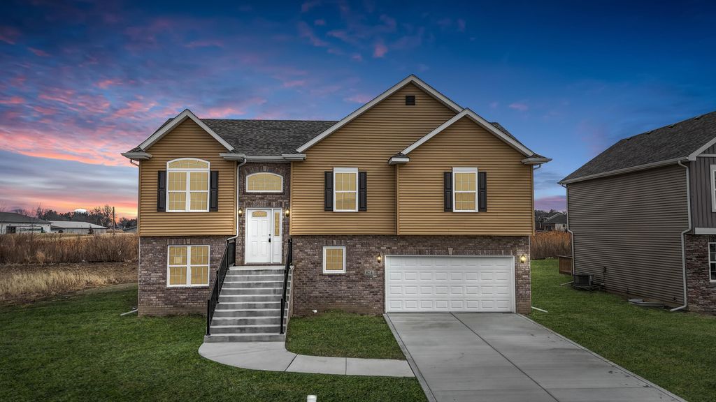 Photo of 8241 Dylan Drive, Merrillville, IN 46410 (MLS # 835064)