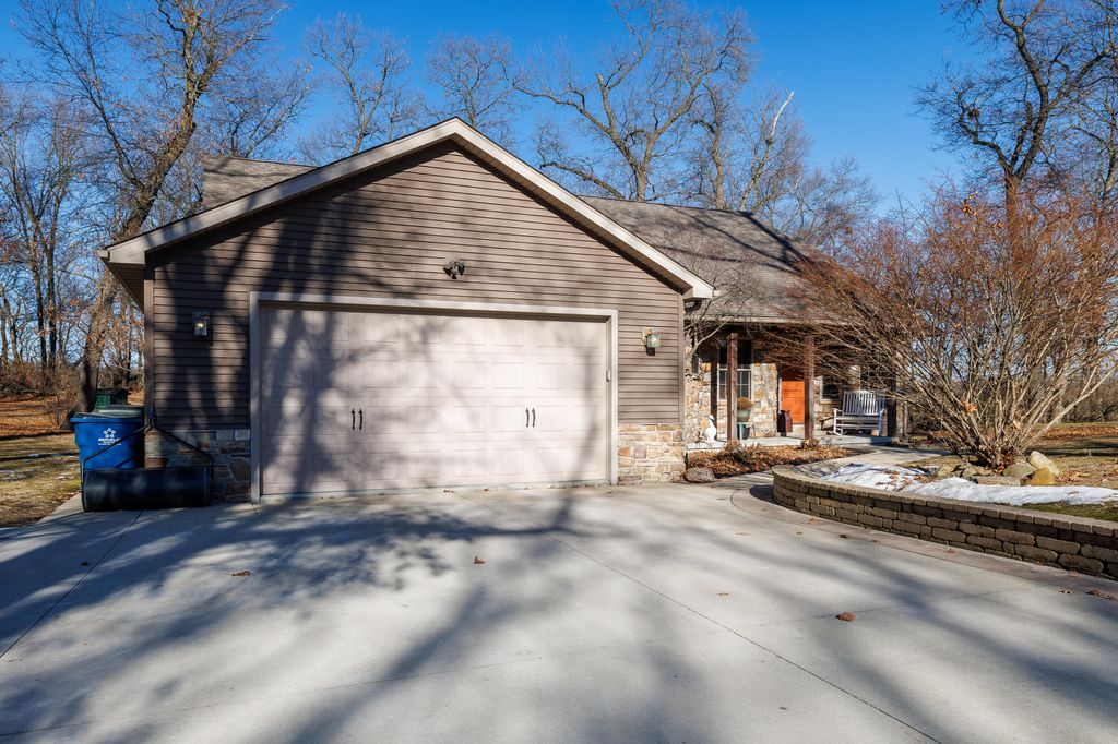 Photo of 2538 S 388 W, Morocco, IN 47963 (MLS # 833979)