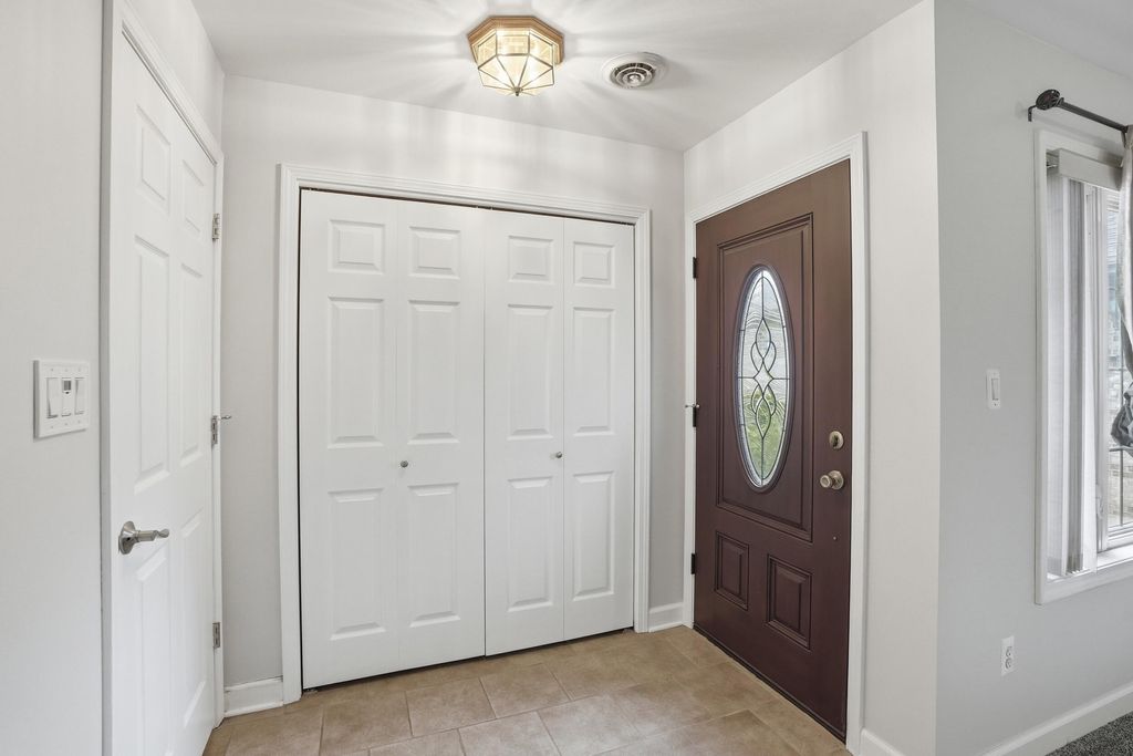 Photo of 9831 Hart Street, Saint John, IN 46373 (MLS # 838153)