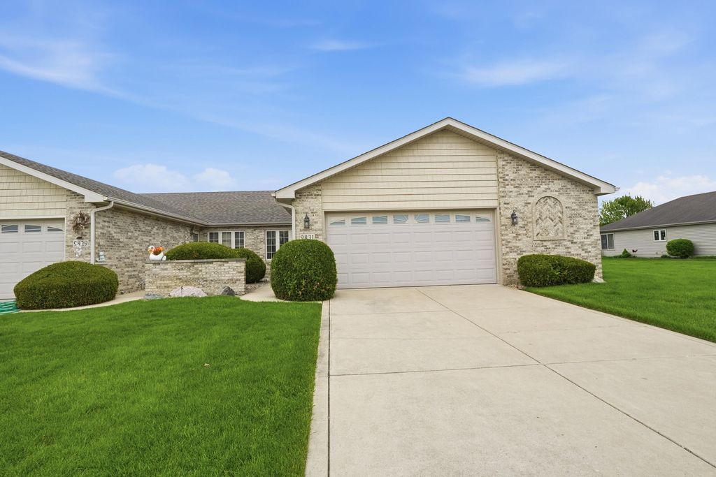 Photo of 9831 Hart Street, Saint John, IN 46373 (MLS # 838153)