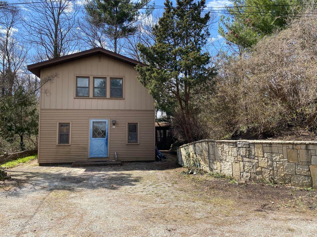 Photo of 12 Beach Lane Court, Ogden Dunes, IN 46368 (MLS # 835974)