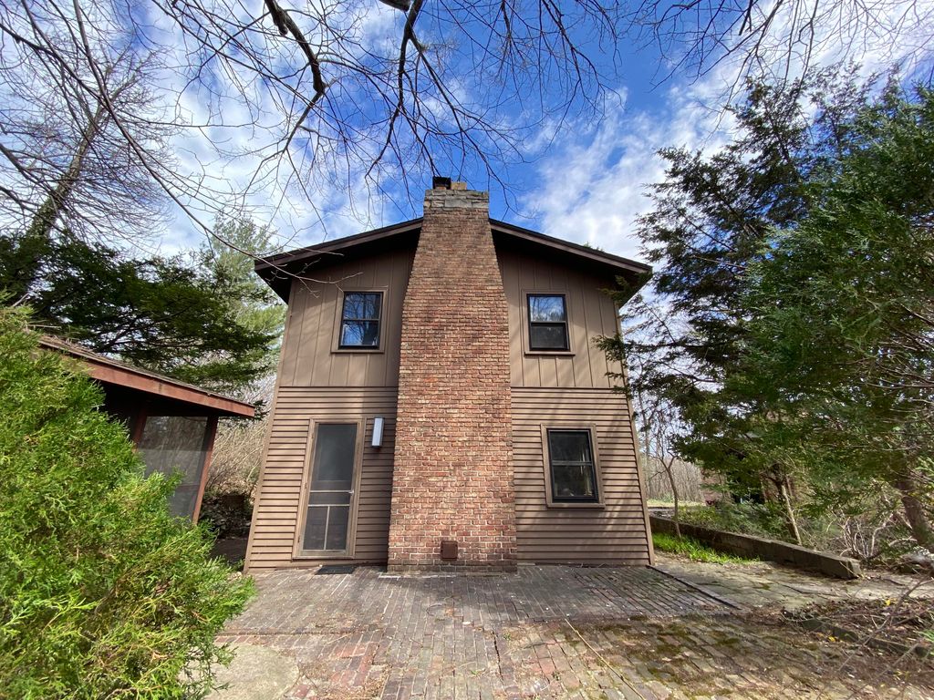 Photo of 12 Beach Lane Court, Ogden Dunes, IN 46368 (MLS # 835974)