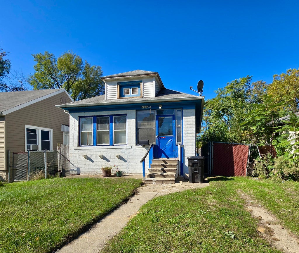 Photo of 4244 Monroe Street, Gary, IN 46408 (MLS # 847379)
