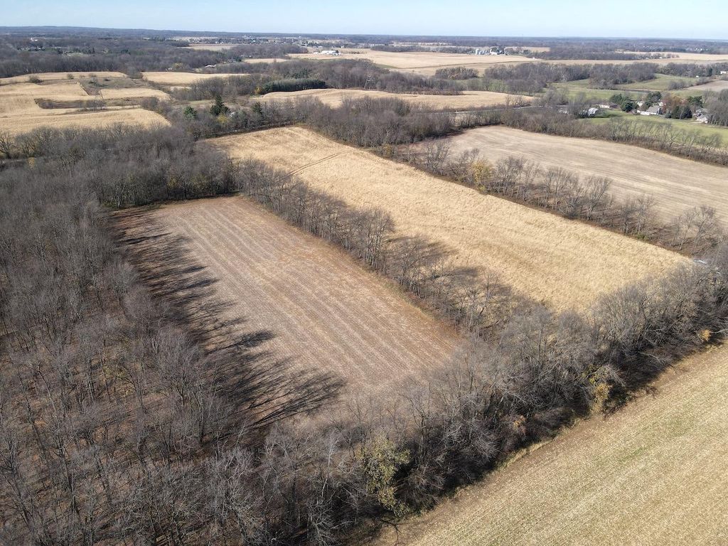 Photo of 55824 County Line Road, New Carlisle, IN 46552 (MLS # 837759)