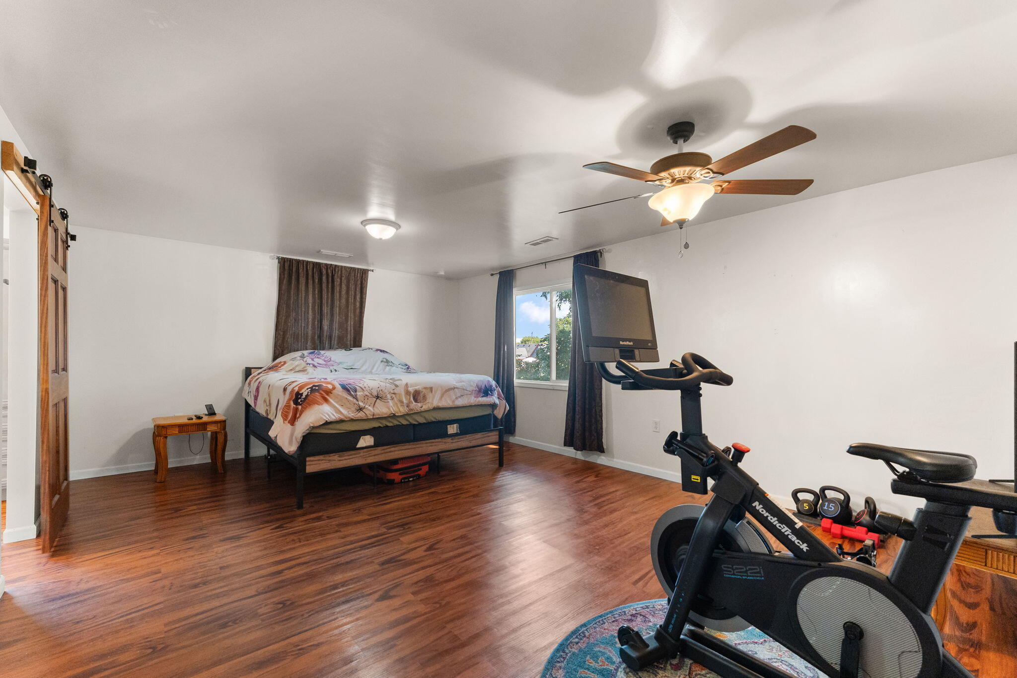 Hebron, Indiana 46341, United States, 5 Bedrooms Bedrooms, ,3 BathroomsBathrooms,Residential,Active,192423