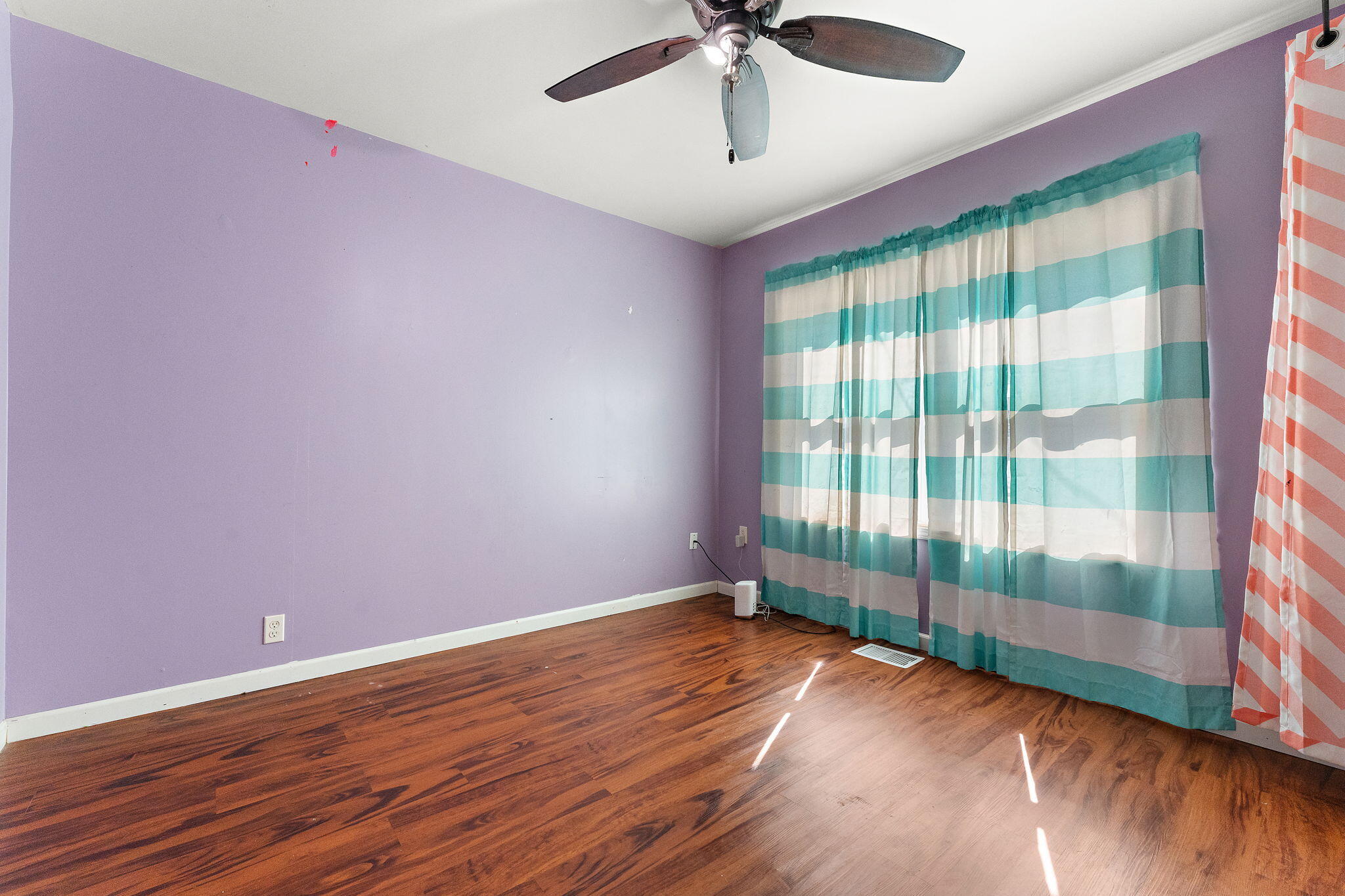 Hebron, Indiana 46341, United States, 5 Bedrooms Bedrooms, ,3 BathroomsBathrooms,Residential,Active,192423