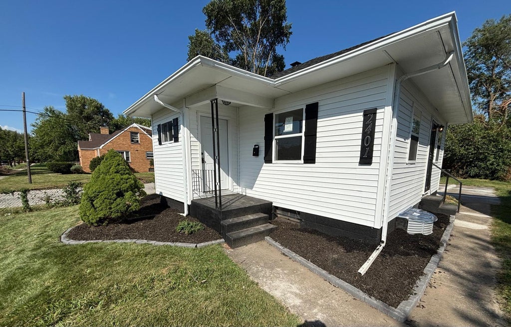 Photo of 2401 Madison Street, Gary, IN 46407 (MLS # 844996)