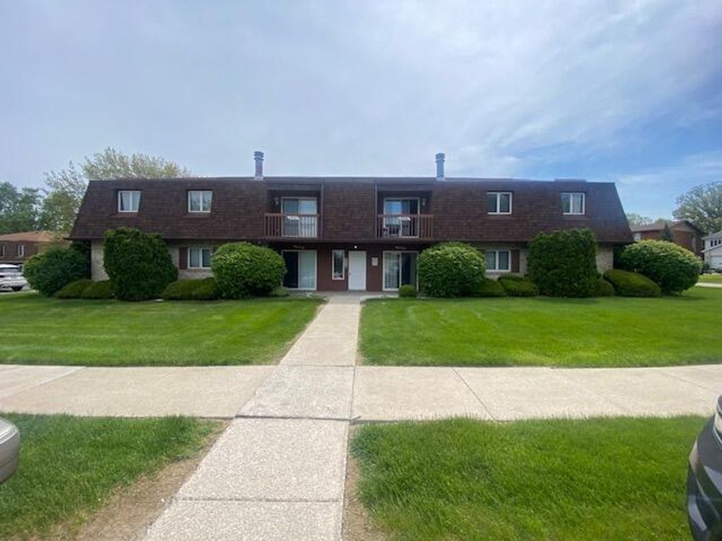 Photo of 2539 Harvest Drive, Crown Point, IN 46307 (MLS # 839326)