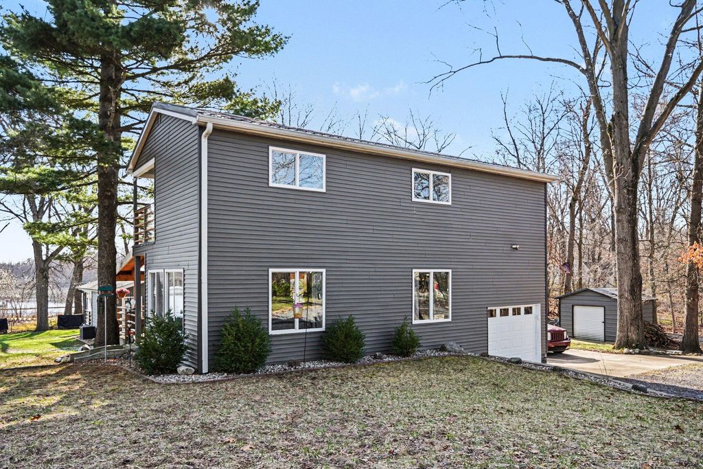 Photo of 10510 E Orange Street, Monterey, IN 46960 (MLS # 836278)