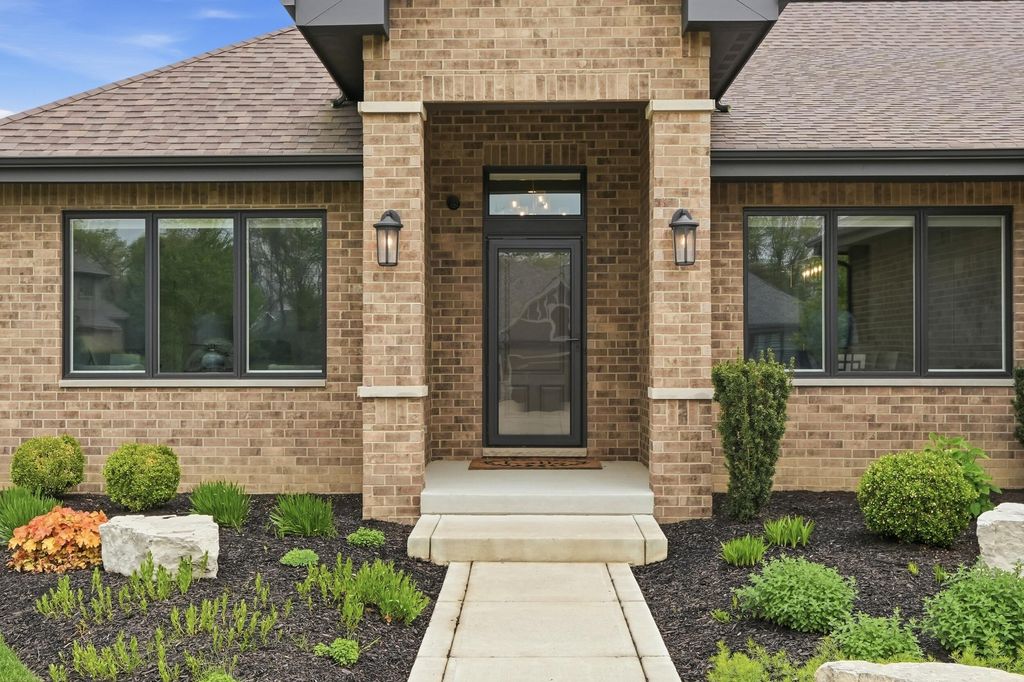 Photo of 3802 Brigata DR, Valparaiso, IN 46385 (MLS # 839249)