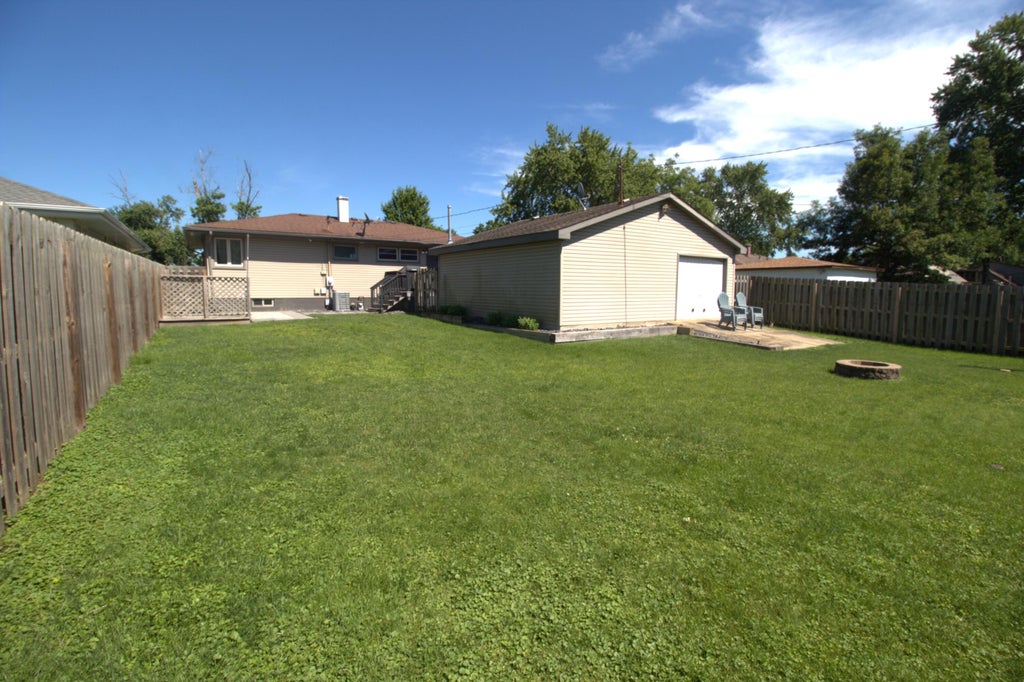 Photo of 1416 N Harvey Street, Griffith, IN 46319 (MLS # 841152)