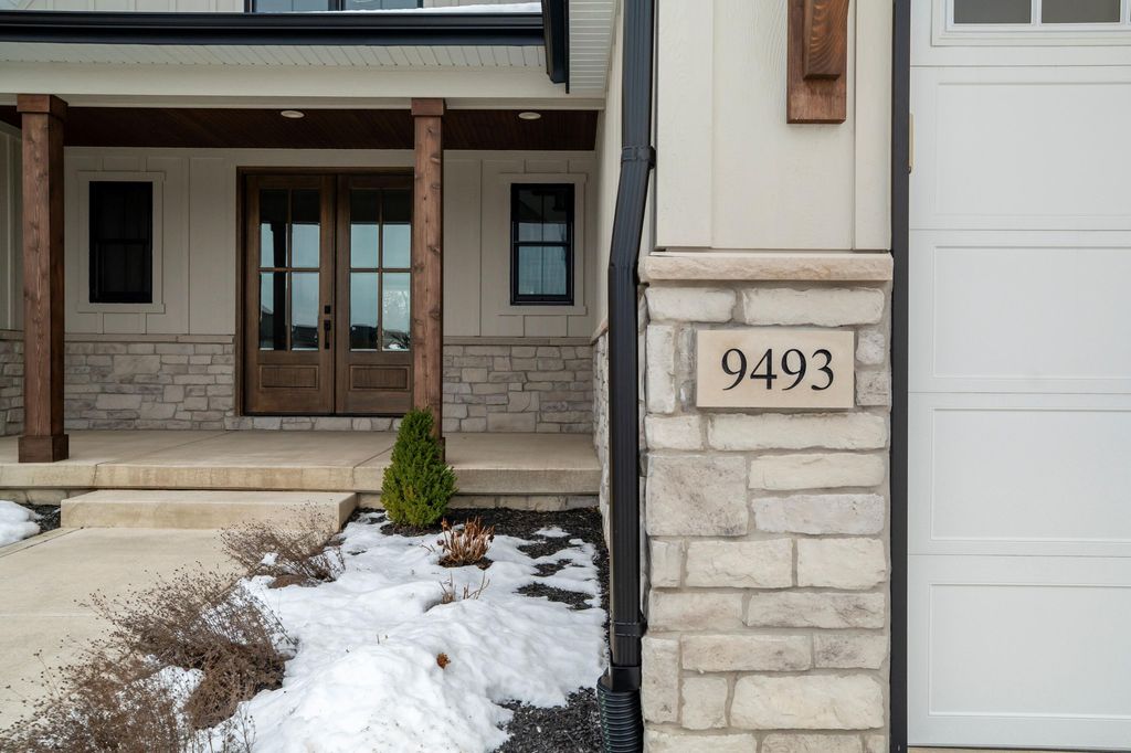 Photo of 9493 Corydalis Avenue, Saint John, IN 46373 (MLS # 832050)