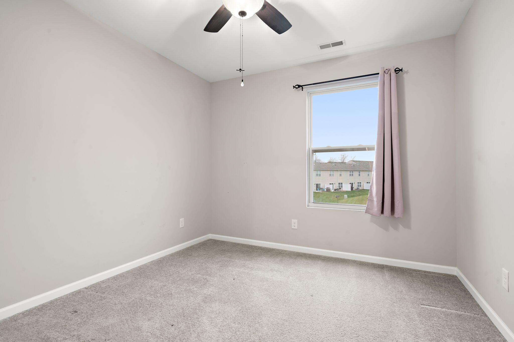 Lowell, Indiana 46356, United States, 3 Bedrooms Bedrooms, ,3 BathroomsBathrooms,Residential,Active,249137