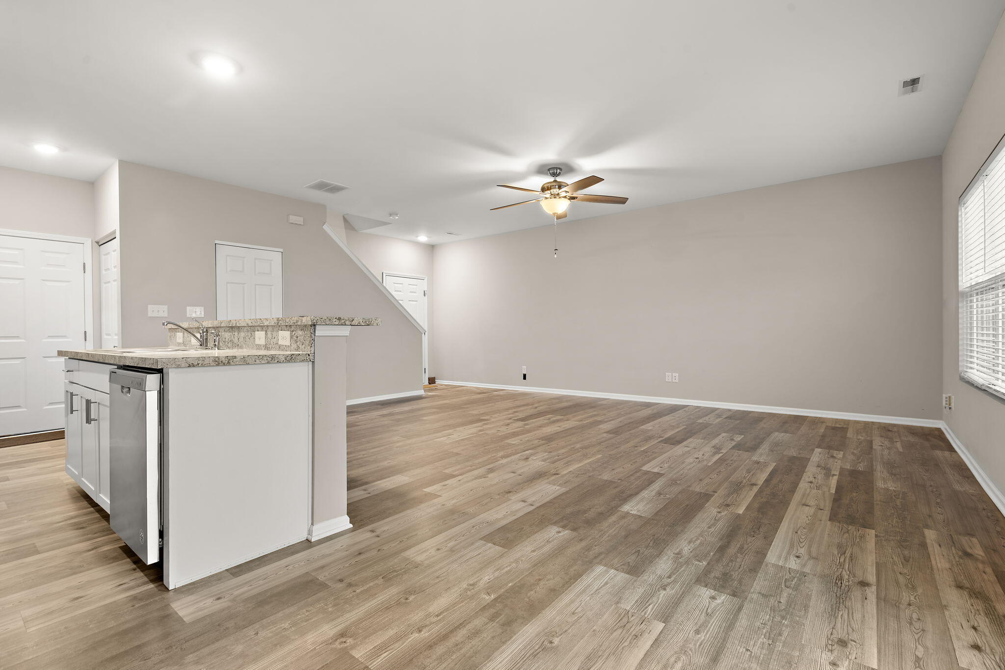 Lowell, Indiana 46356, United States, 3 Bedrooms Bedrooms, ,3 BathroomsBathrooms,Residential,Active,249137