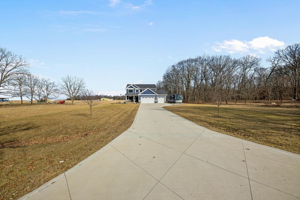 Photo of 20411 Woodmar Street, Lowell, IN 46356 (MLS # 836981)