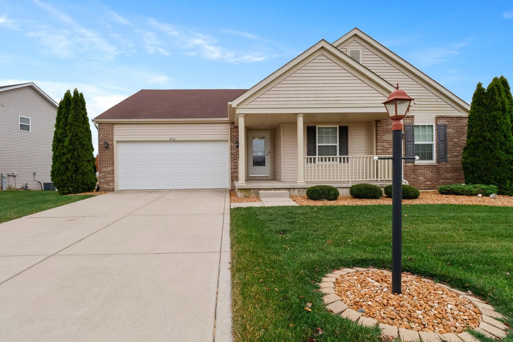 Photo of 2753 Kildare Courtyard, Valparaiso, IN 46385 (MLS # 831049)