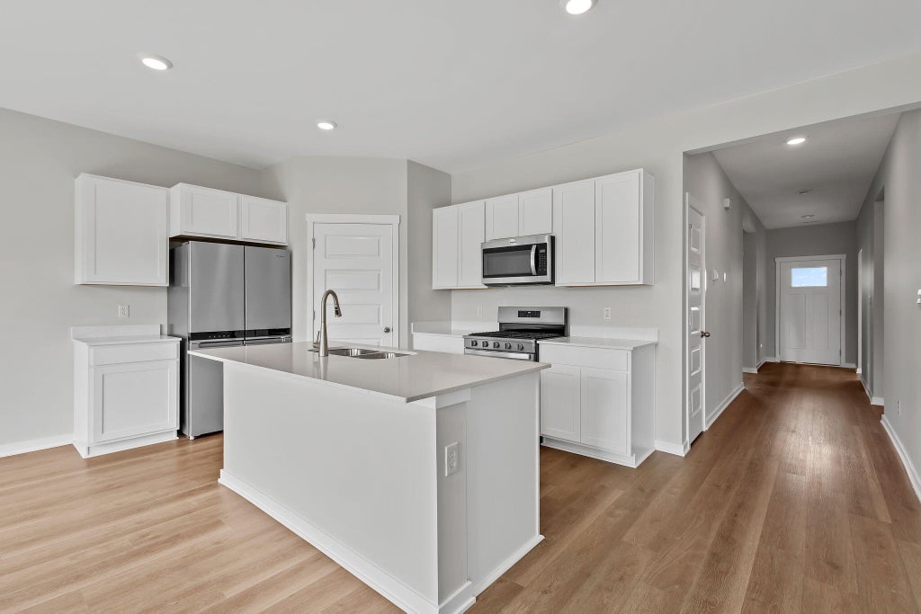 Photo of 139 Cressmoor Boulevard, Hobart, IN 46342 (MLS # 845614)