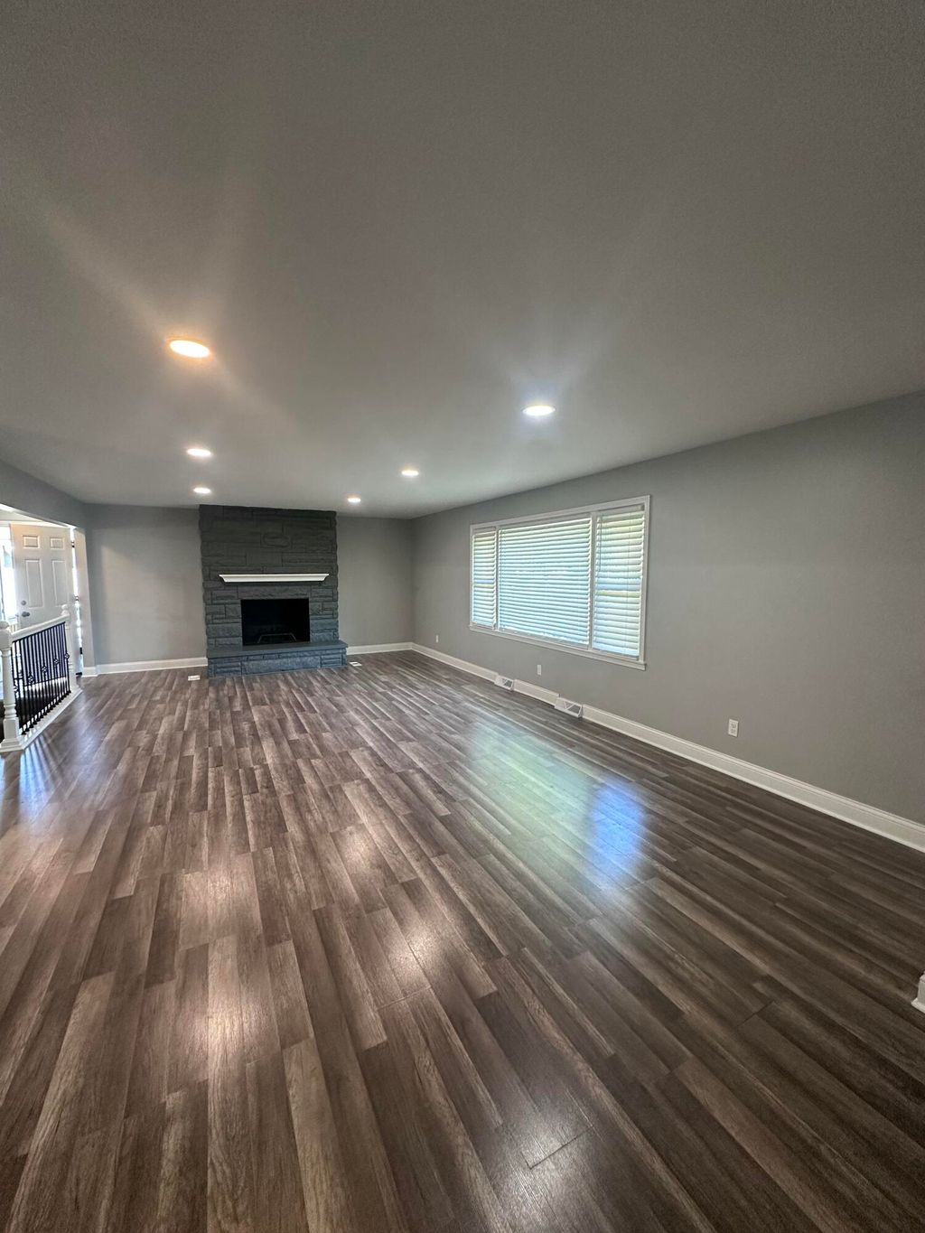 Photo of 276 W 68th Place, Merrillville, IN 46410 (MLS # 839136)