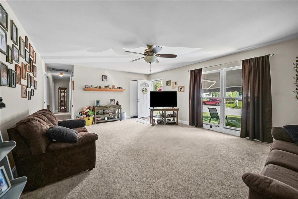 Photo of 337 Southwood Drive, Michigan City, IN 46360 (MLS # 839822)