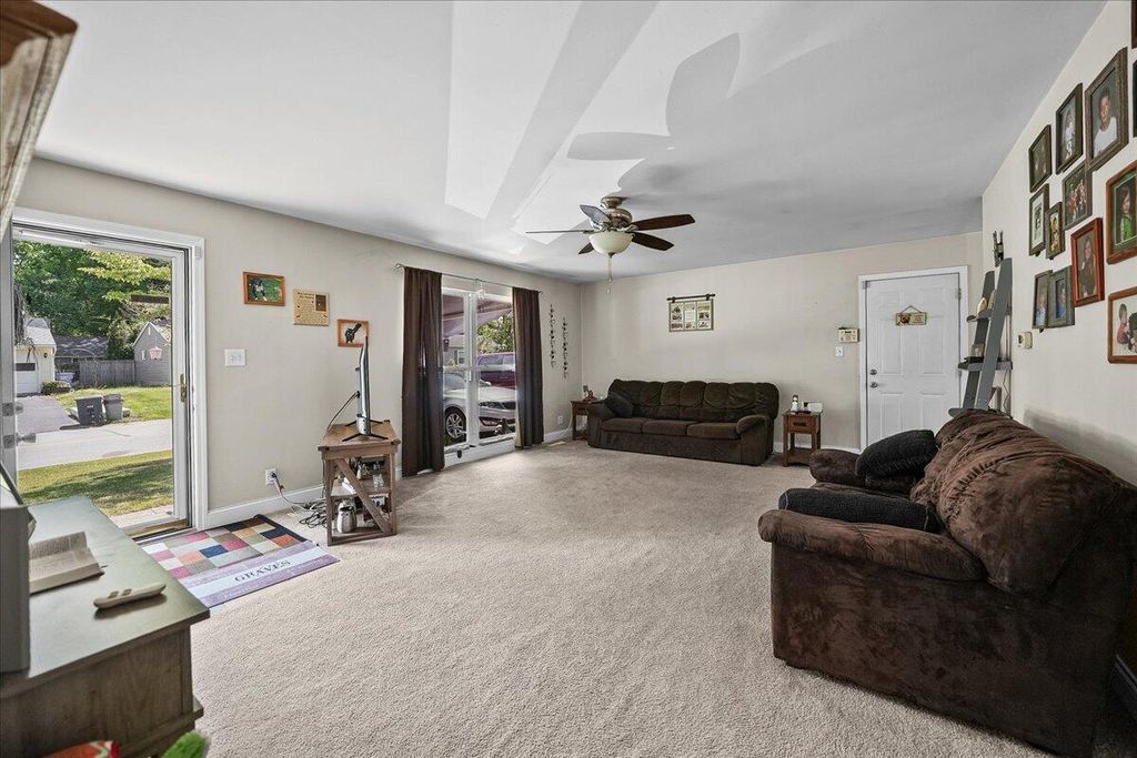 Photo of 337 Southwood Drive, Michigan City, IN 46360 (MLS # 839822)
