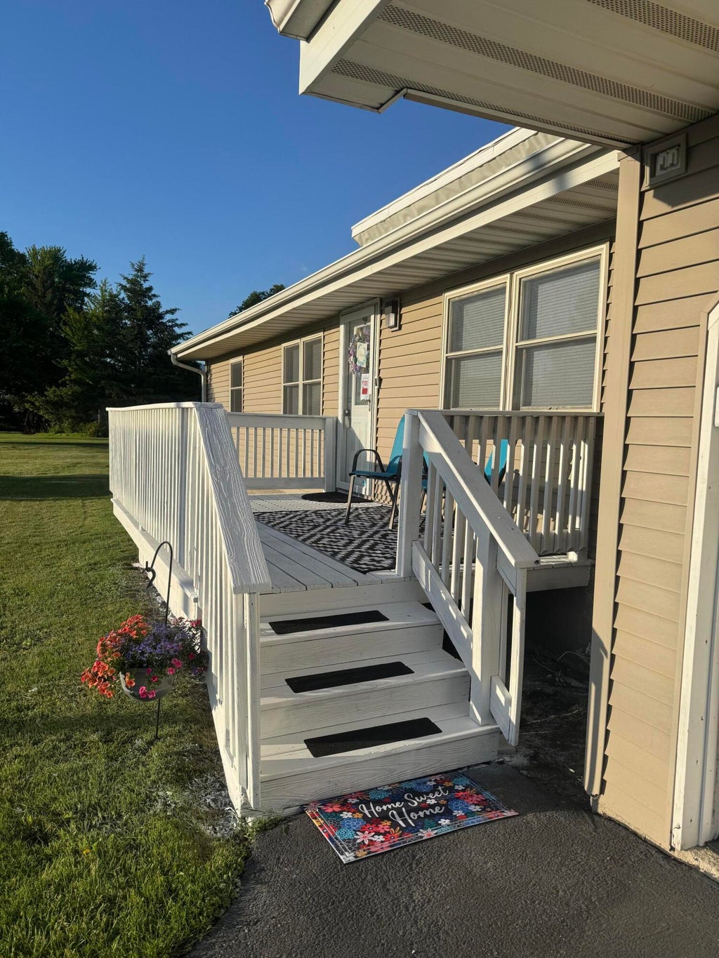 Photo of 18311 Clark Street, Lowell, IN 46356 (MLS # 841216)