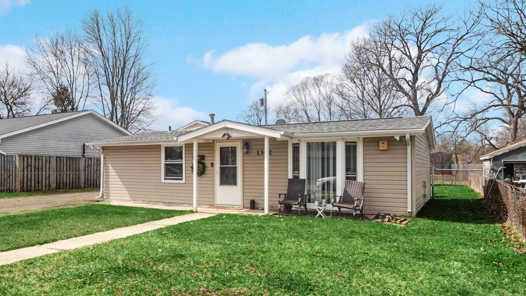 Photo of 1342 Greenwood Avenue, Dyer, IN 46311 (MLS # 835913)