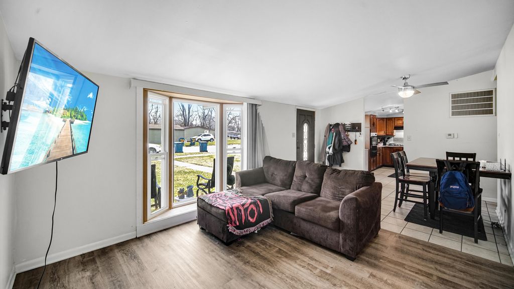 Photo of 1342 Greenwood Avenue, Dyer, IN 46311 (MLS # 835913)