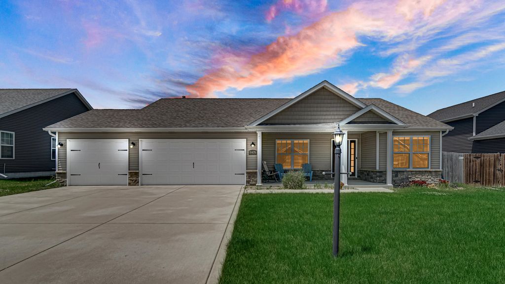 Photo of 18476 Platinum Drive, Lowell, IN 46356 (MLS # 832268)