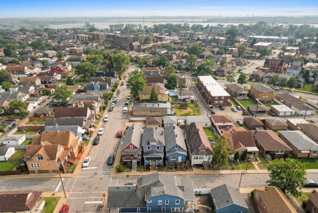 Photo of 1758 Lincoln Avenue, Whiting, IN 46394 (MLS # 836446)