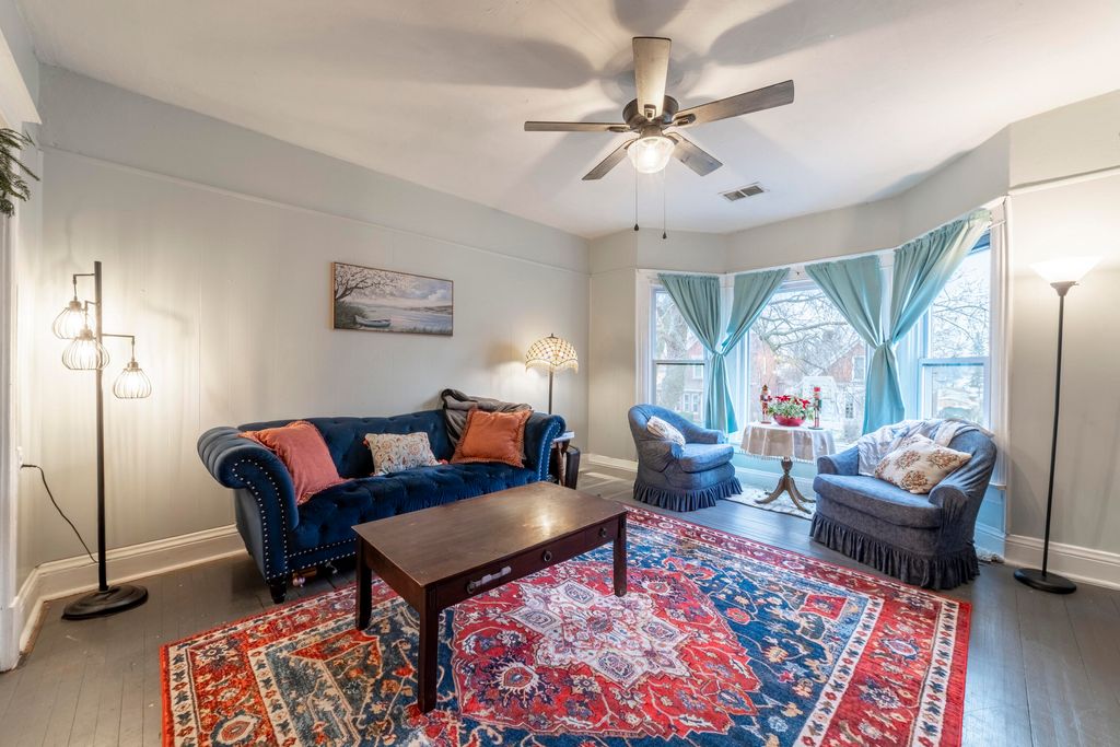 Photo of 529 Lake Street, Hobart, IN 46342 (MLS # 832618)