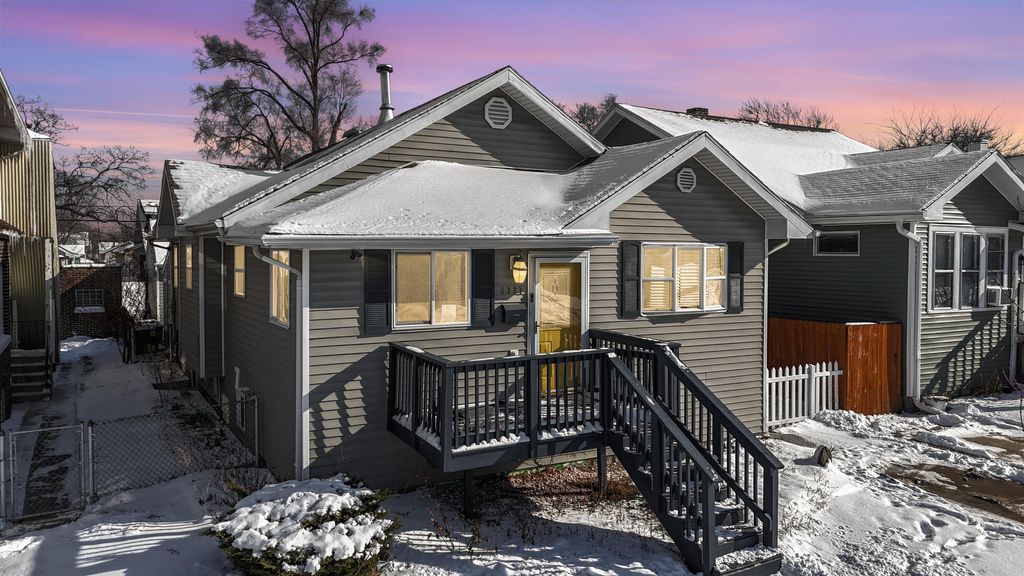 Photo of 6327 Garfield Avenue, Hammond, IN 46324 (MLS # 833374)