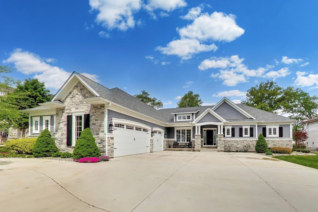 Photo of 2501 Pennington Place, Valparaiso, IN 46383 (MLS # 839356)