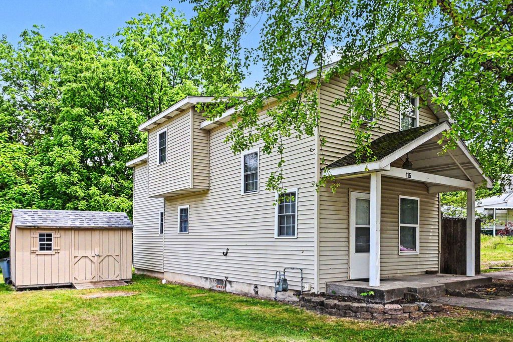 Photo of 115 Mcclung Road, La Porte, IN 46350 (MLS # 840197)