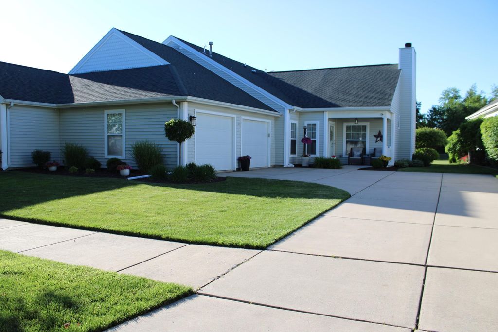 Photo of 9090 Norris Drive, Hobart, IN 46342 (MLS # 833711)