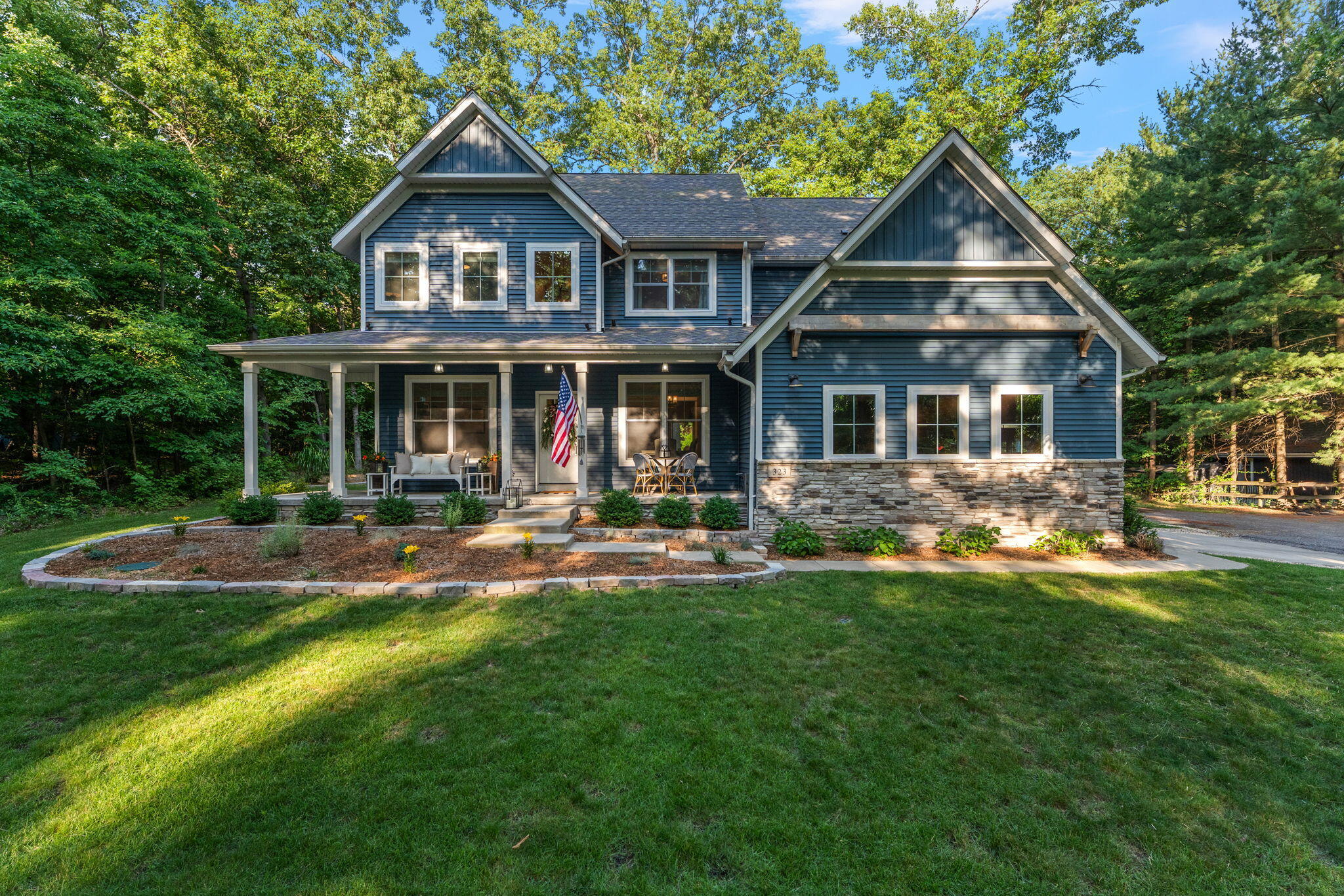 323 Dreamwold Way