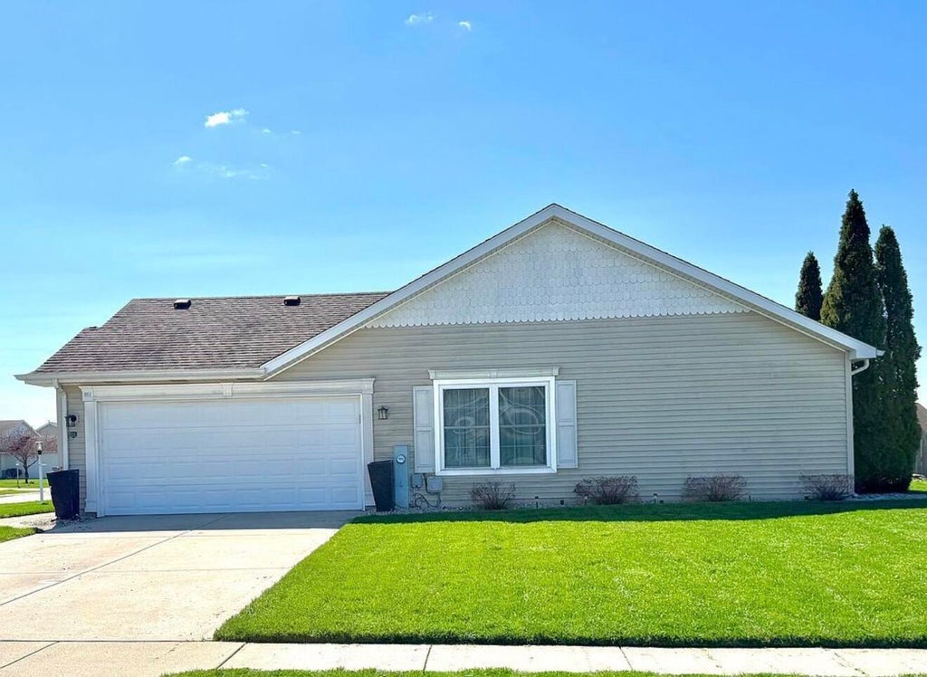 Photo of 257 Willow Street, Lowell, IN 46356 (MLS # 845879)