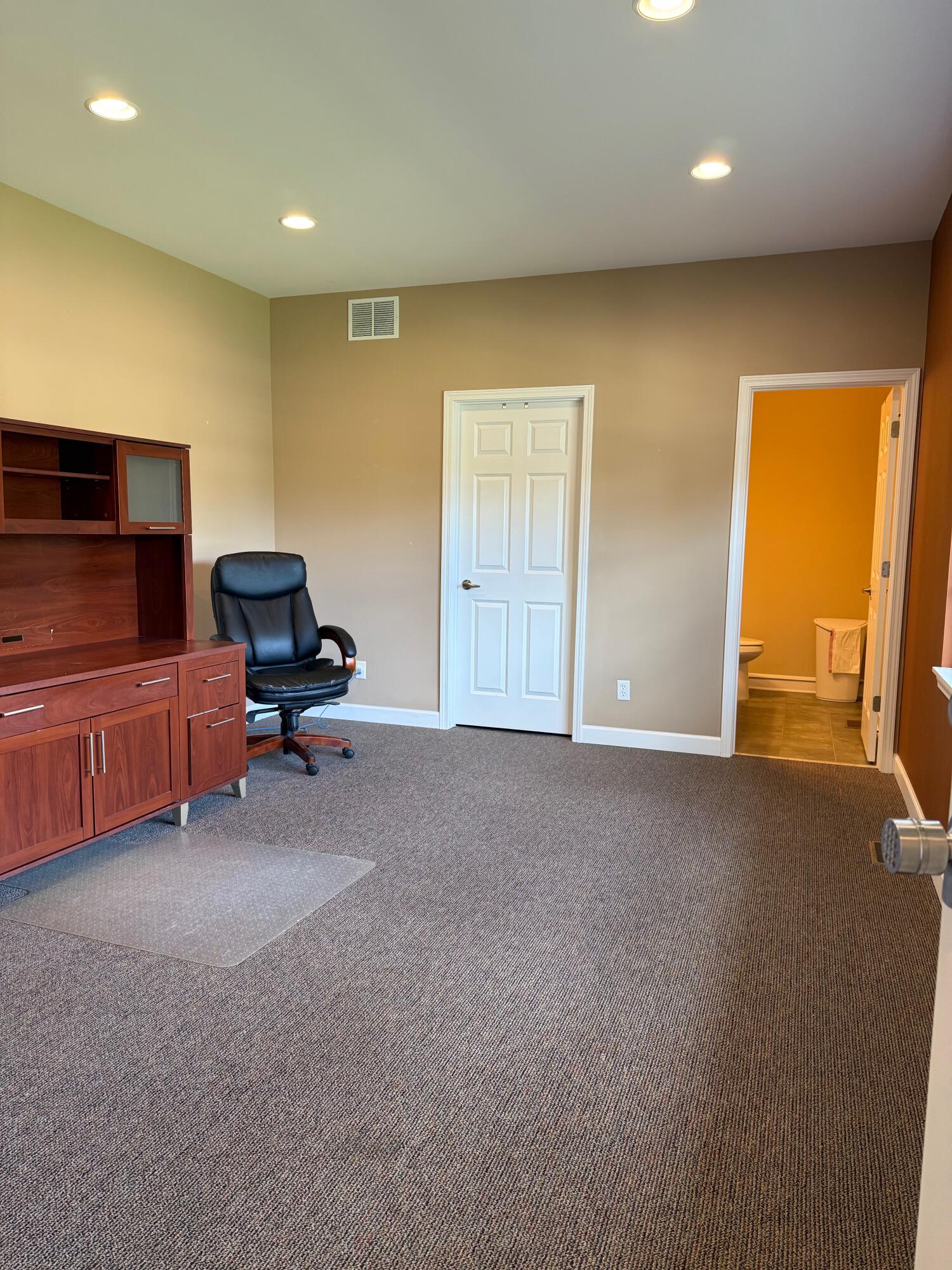 Valparaiso, Indiana 46385, United States, ,Residential,Active,199606