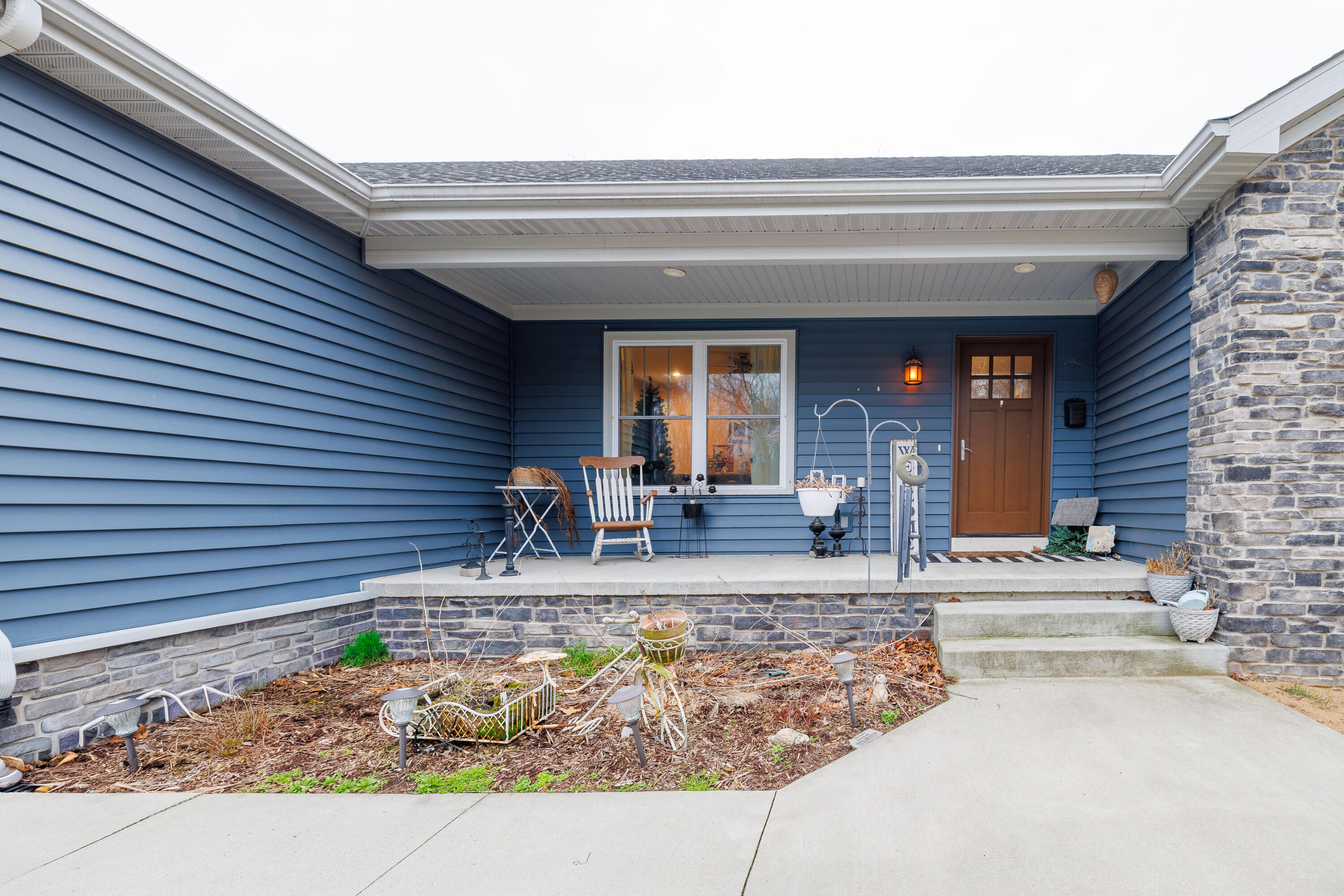 6795 S Whispering Woods