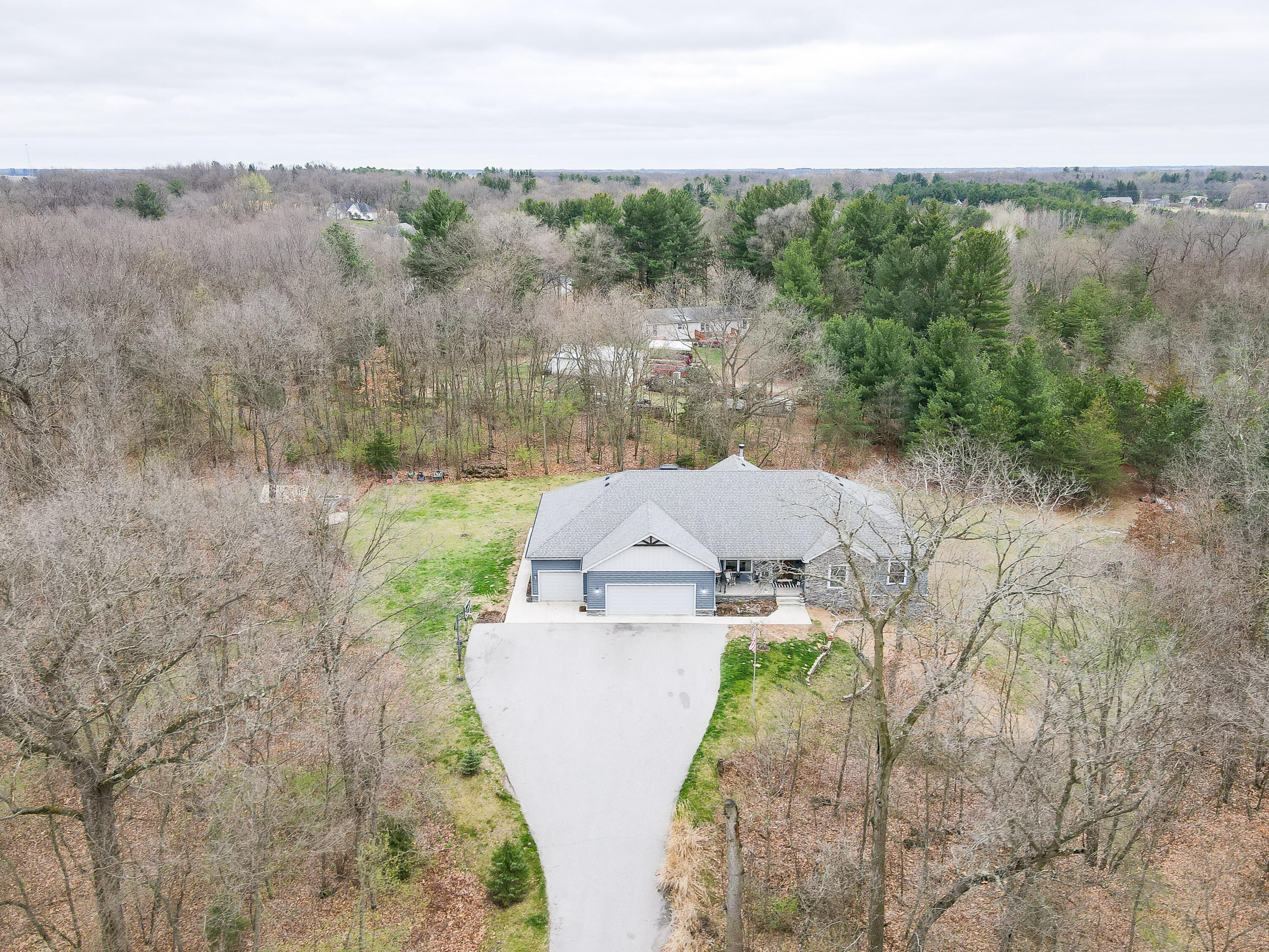 6795 S Whispering Woods