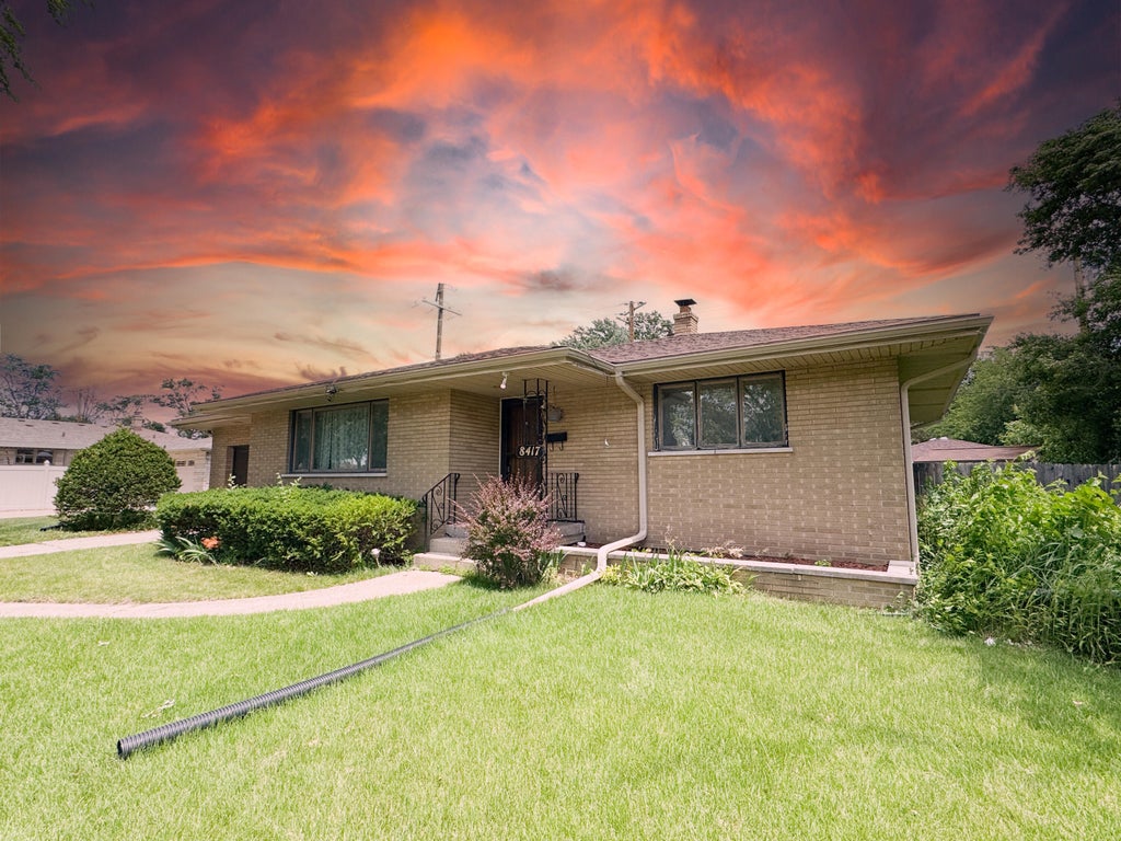 Photo of 8417 Hohman Avenue, Munster, IN 46321 (MLS # 846182)