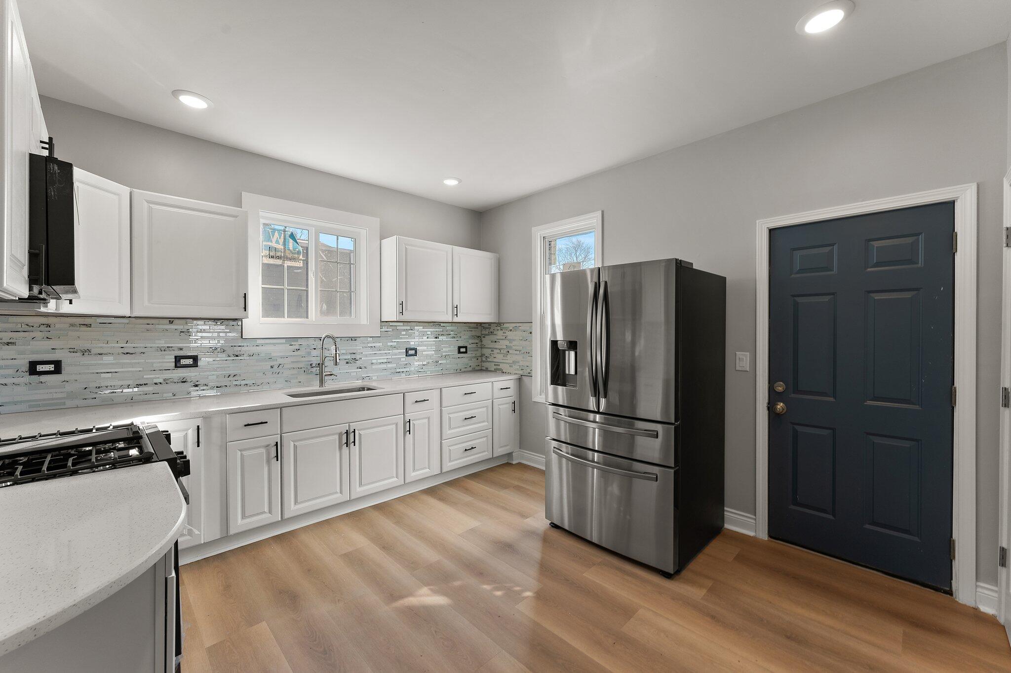 Hammond, Indiana 46320, United States, 3 Bedrooms Bedrooms, ,1 BathroomBathrooms,Residential,Pending,13251