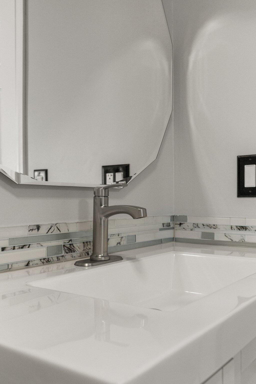 Hammond, Indiana 46320, United States, 3 Bedrooms Bedrooms, ,1 BathroomBathrooms,Residential,Pending,13251