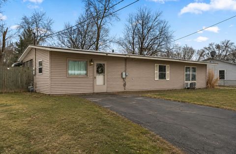 Property photo of 407 Michigami Trail, Porter, IN 46304
