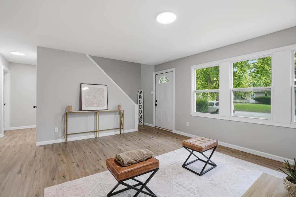 Photo of 436 Piedmont Road, Valparaiso, IN 46385 (MLS # 843063)
