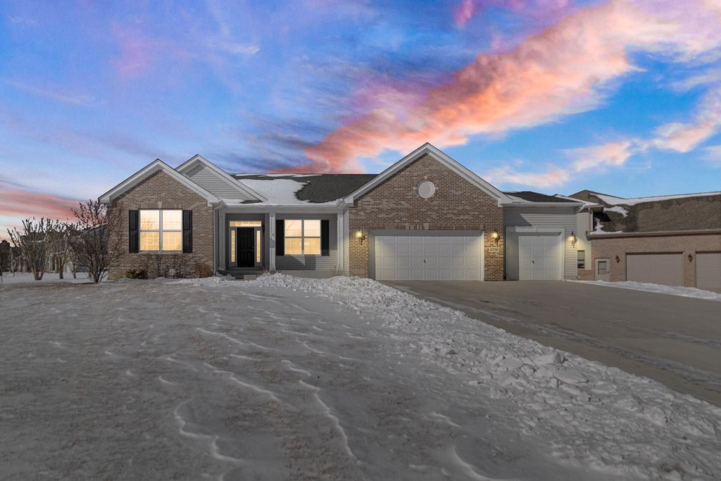 Photo of 10280 California Street, Crown Point, IN 46307 (MLS # 833864)