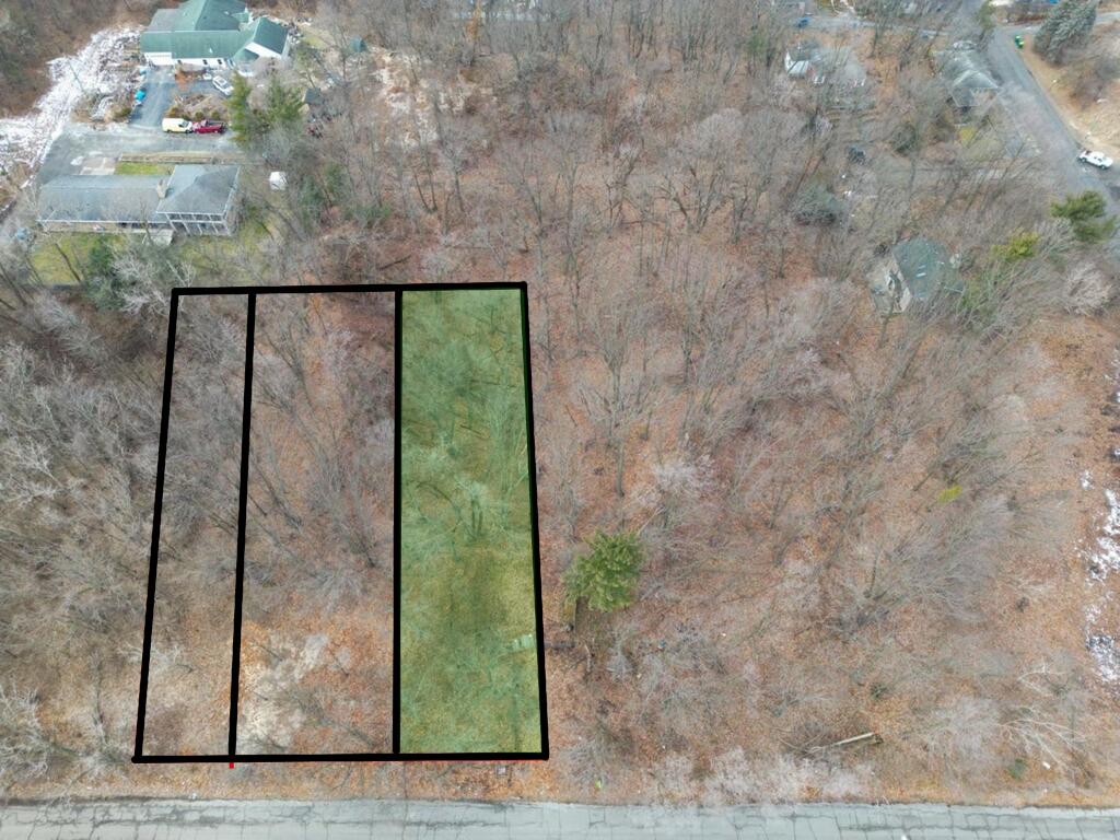 1040 N Wells, Lots 35, 36, 37 Street